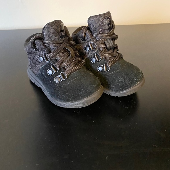 Size 4c Toddler Timberlands - Picture 1 of 4